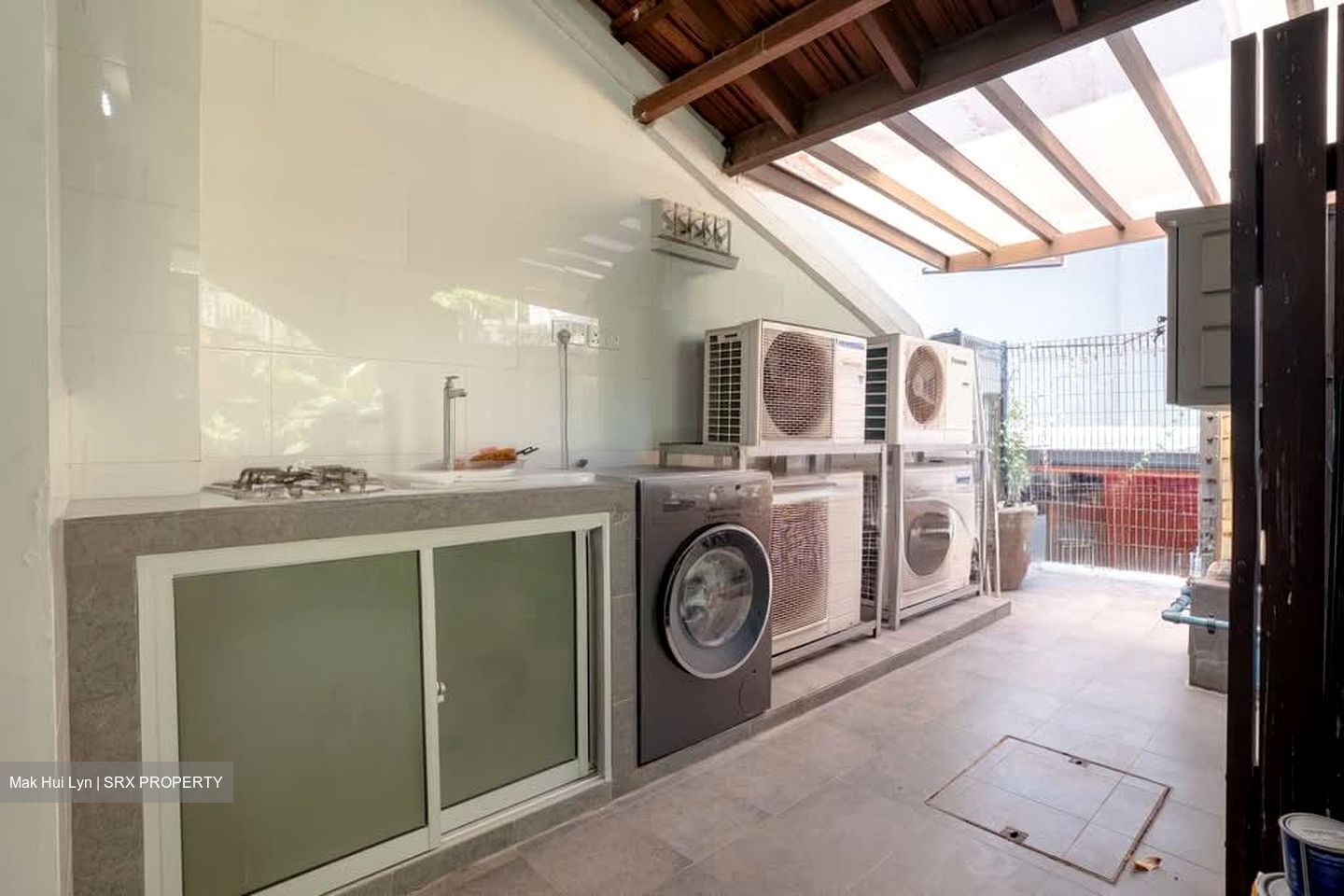Hillview Garden Estate (D23), Semi-Detached #577684181